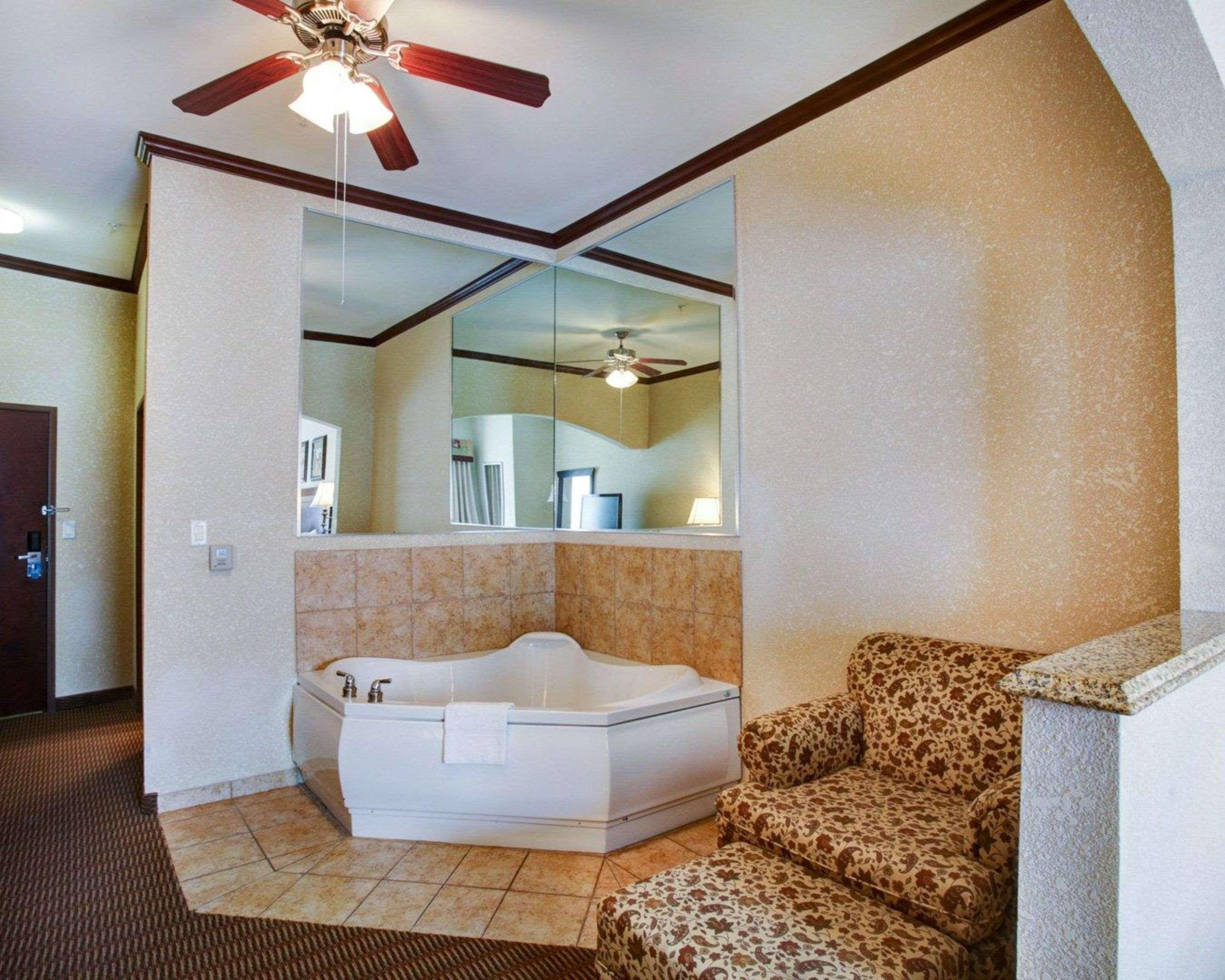 Comfort Suites University Drive College Station Eksteriør bilde